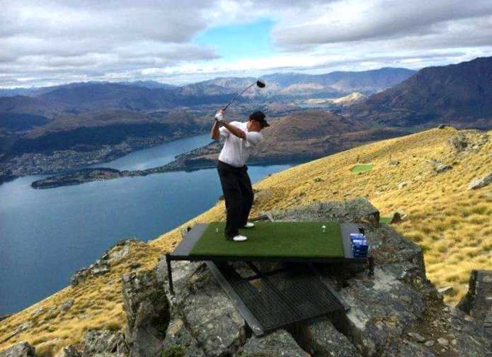 par-3-in-the-sky-helicopter-golf-queenstown-new-zealand-5